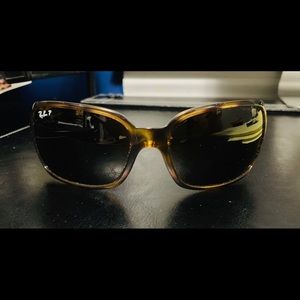 Ray Ban (Polarized) RB4068